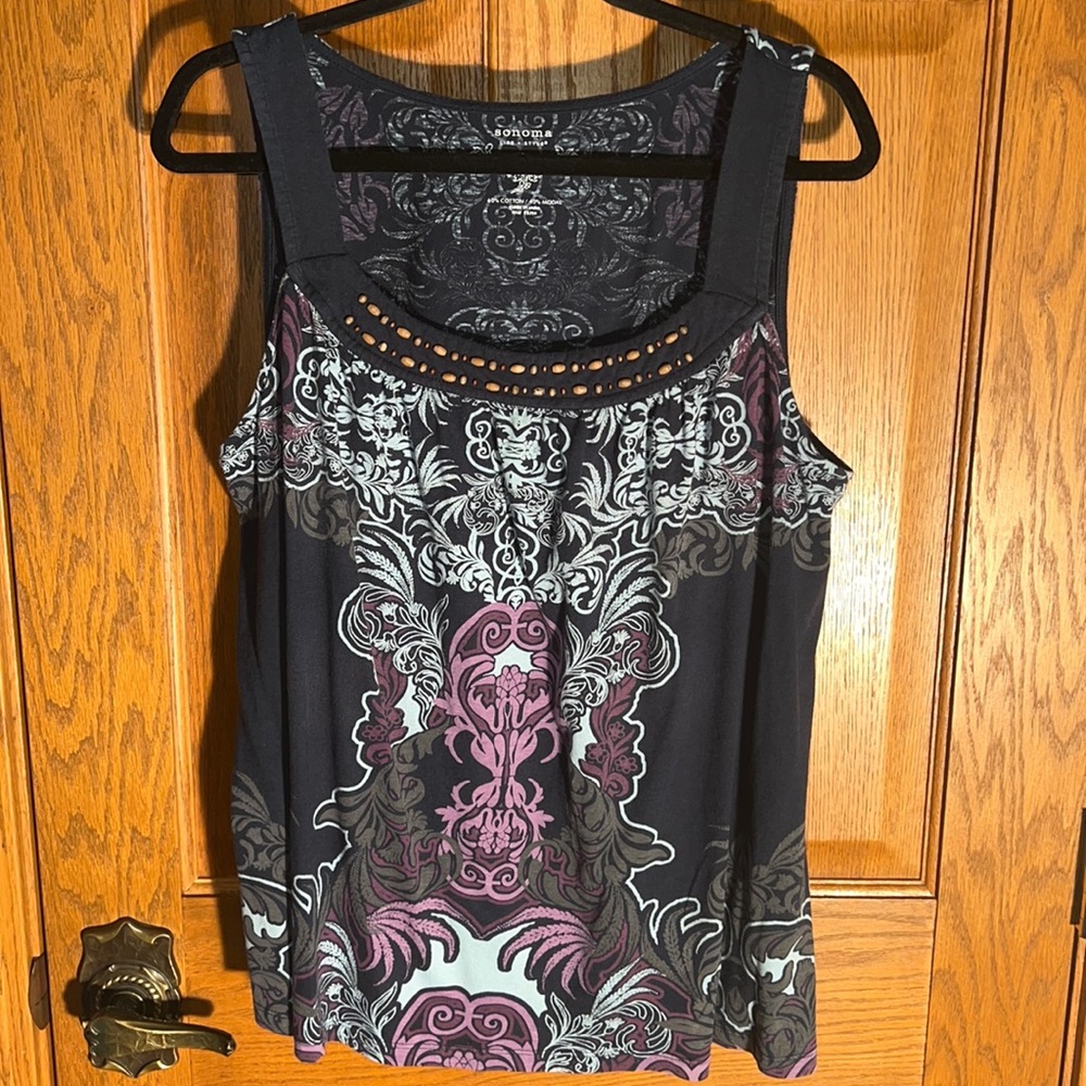 Wood bead embellishments at front neck